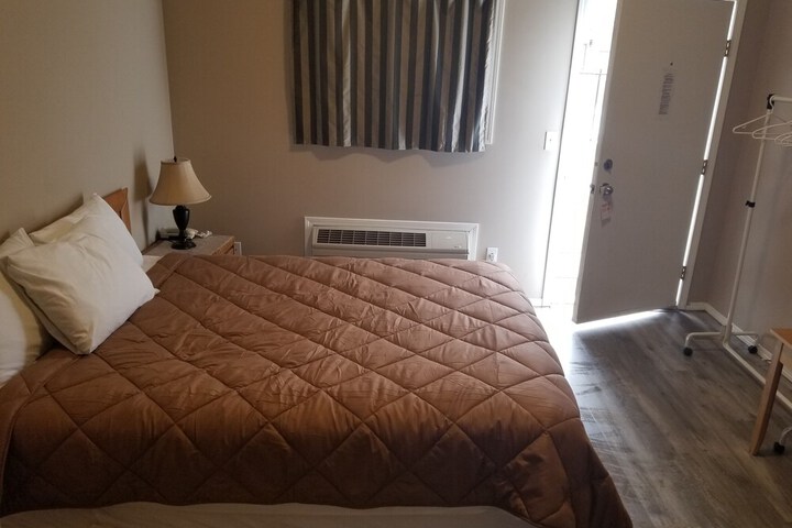 Room 3 of 45