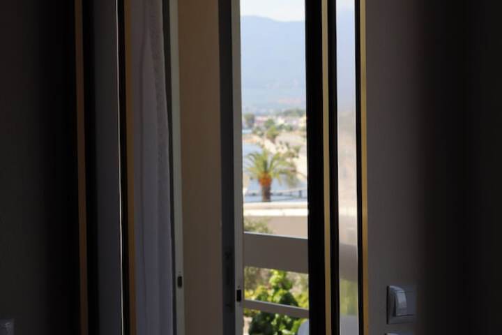 Room 135 of 261