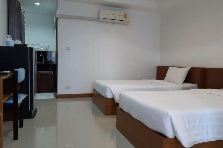 Room 6 of 45