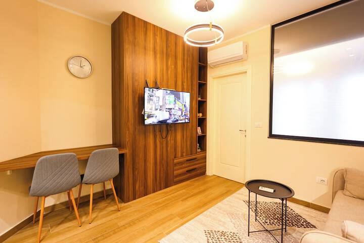 Room 100 of 162