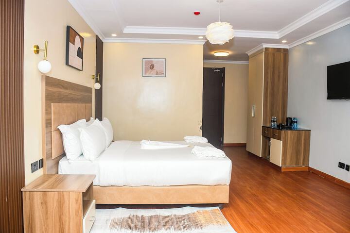 Room 6 of 21