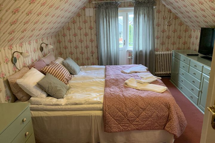 Room 15 of 60
