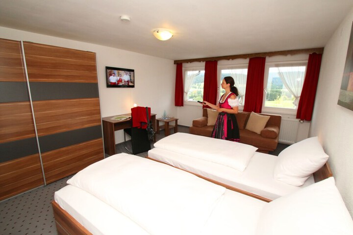 Room 13 of 51