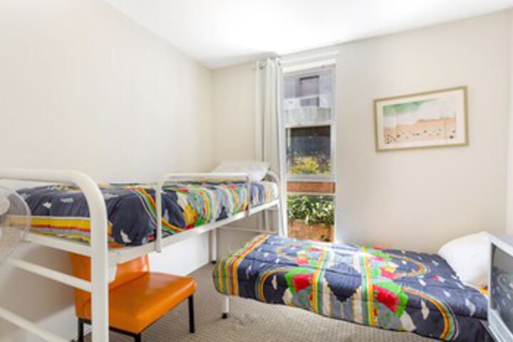 Room 11 of 12