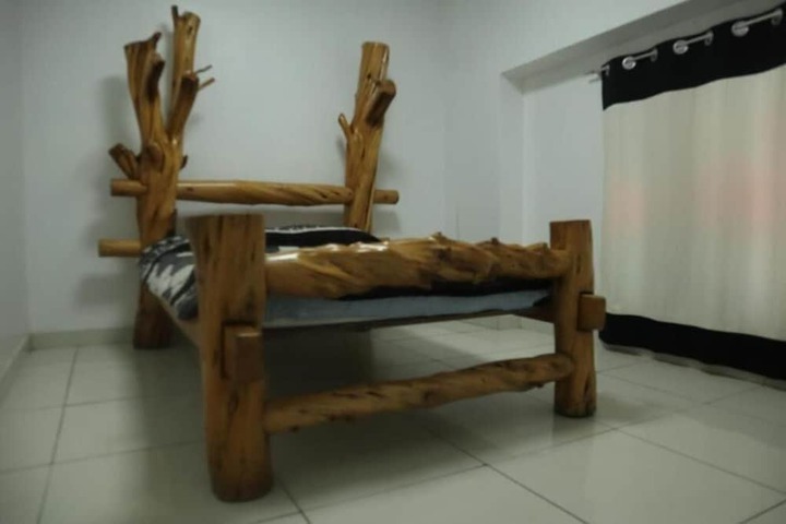Room 4 of 13