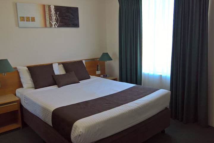 Room 9 of 47