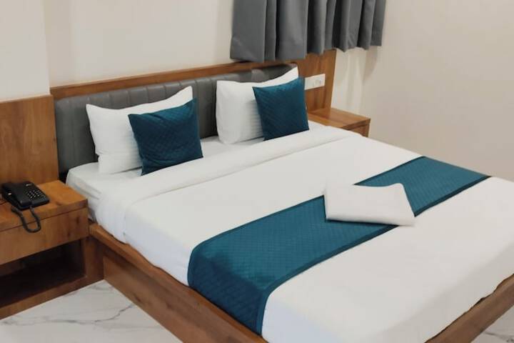Room 8 of 26