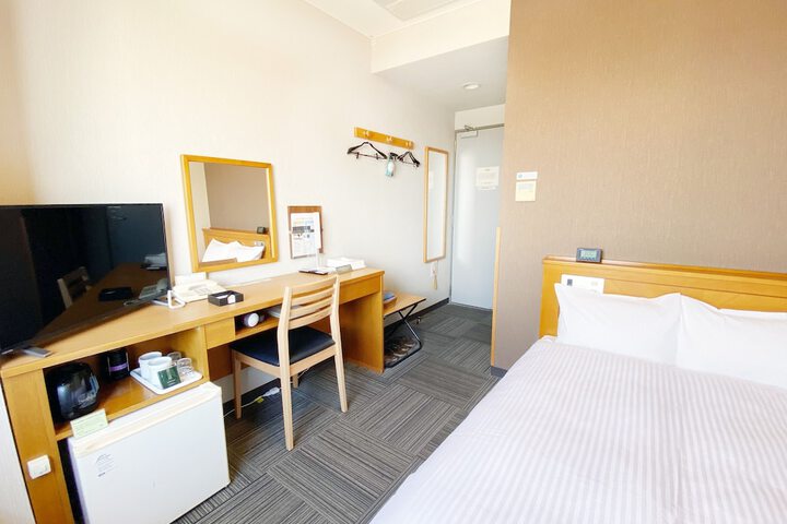 Room 9 of 29