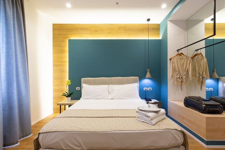 Room 13 of 68