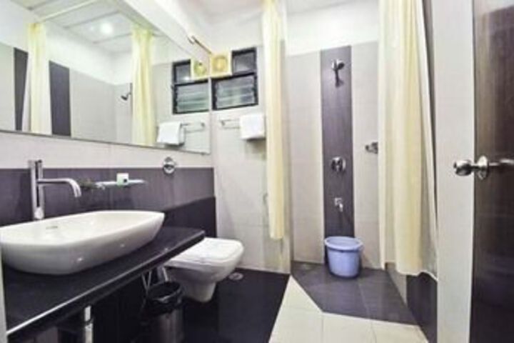 Room 3 of 47
