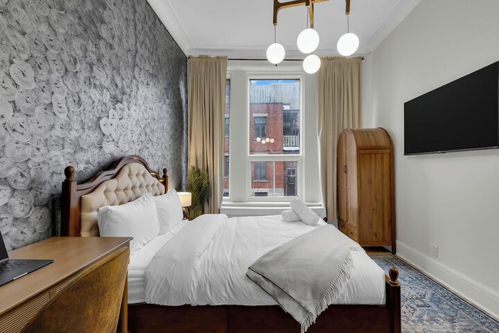 Room 22 of 174