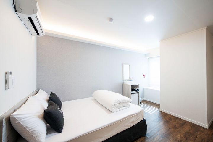 Room 14 of 44