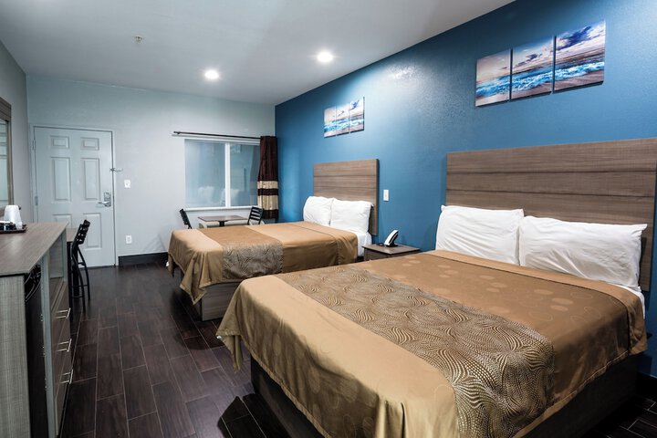 Room 21 of 76