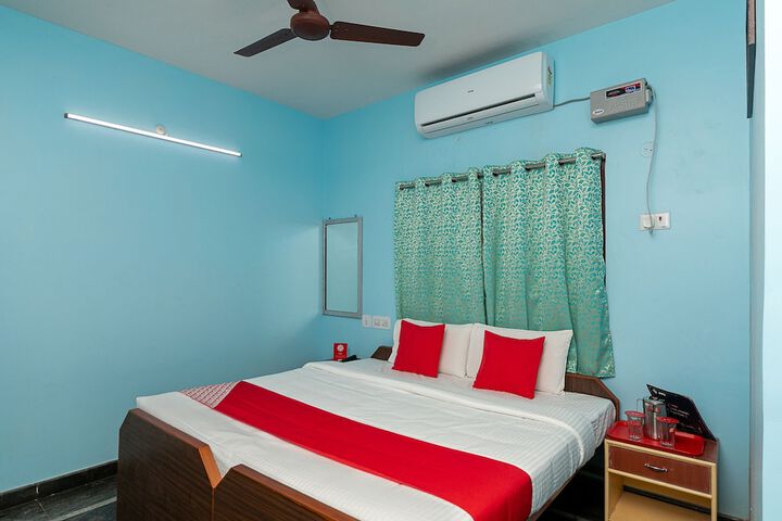 Room 10 of 15