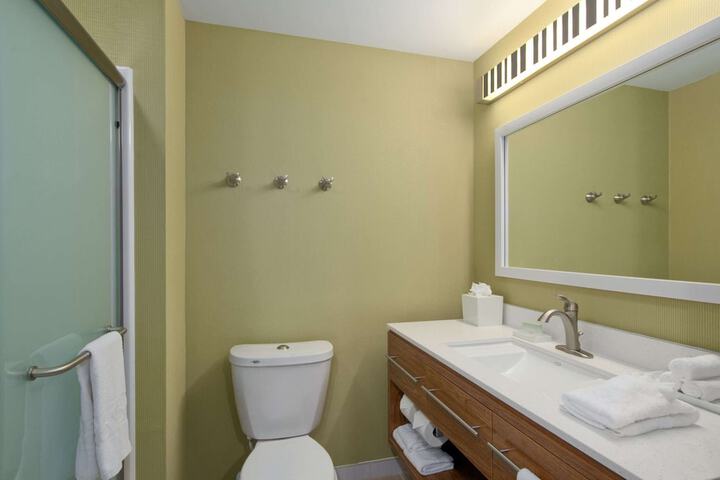 Room 19 of 28