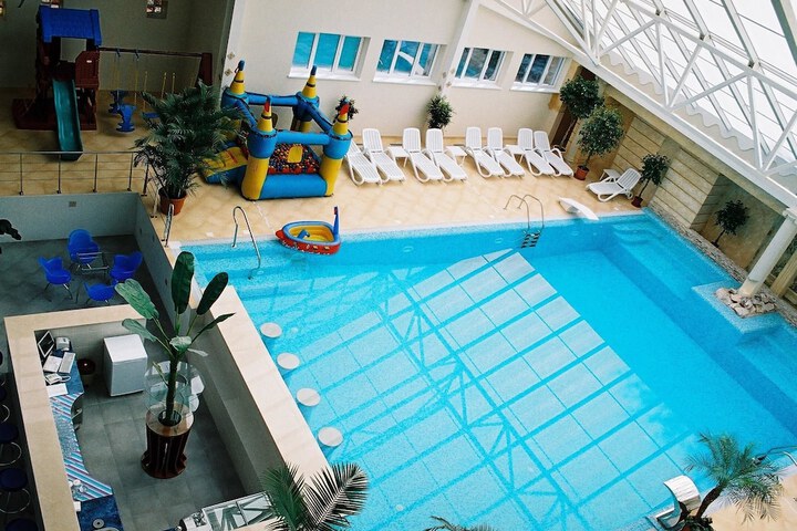 Pool 63 of 105