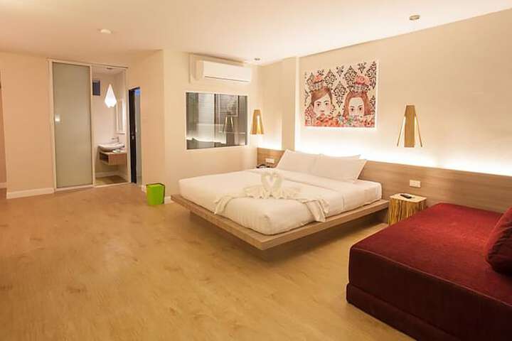 Room 8 of 59