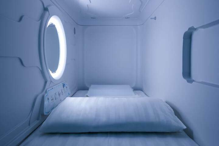 Room 8 of 23