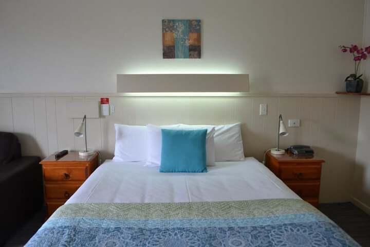 Room 3 of 27