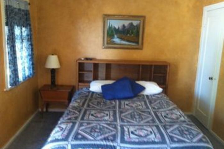 Room 6 of 26
