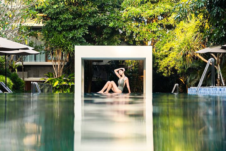Pool Hotel