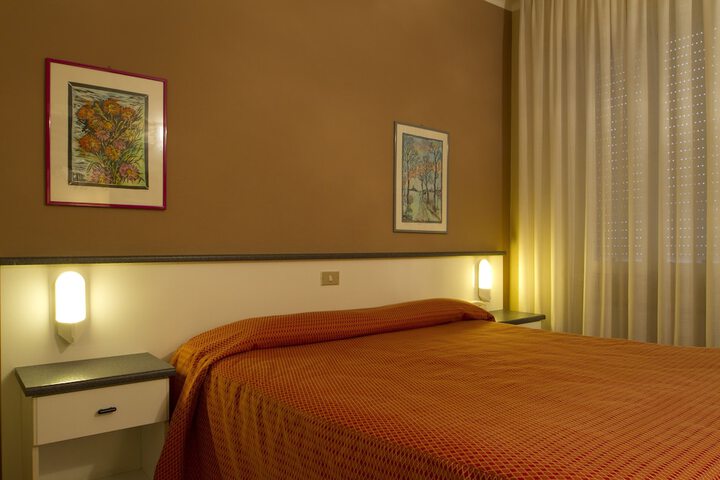 Room 11 of 55