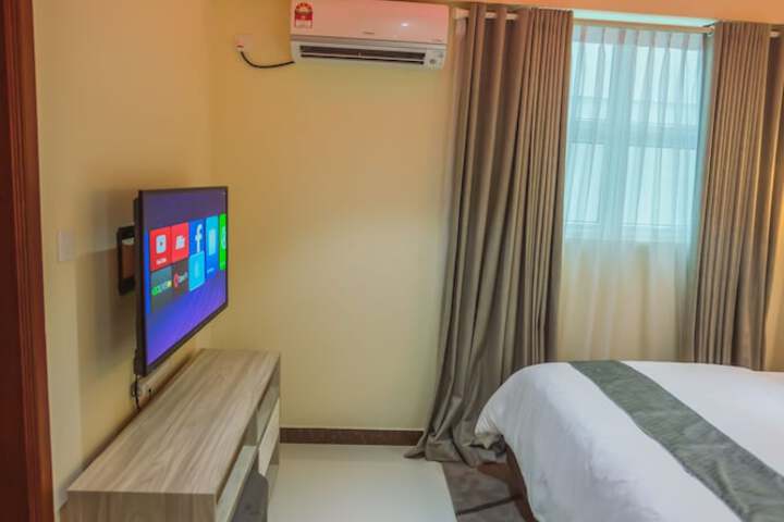 Room 18 of 47