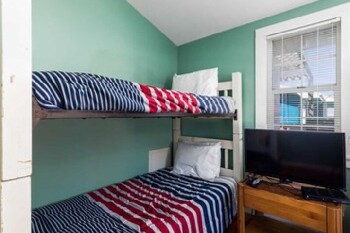 Room 36 of 36
