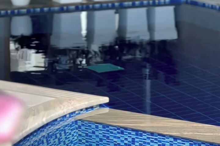 Pool 53 of 61