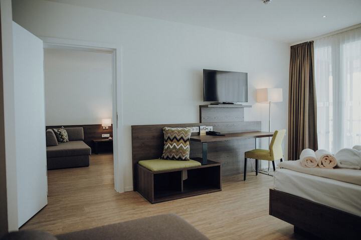 Room 6 of 58