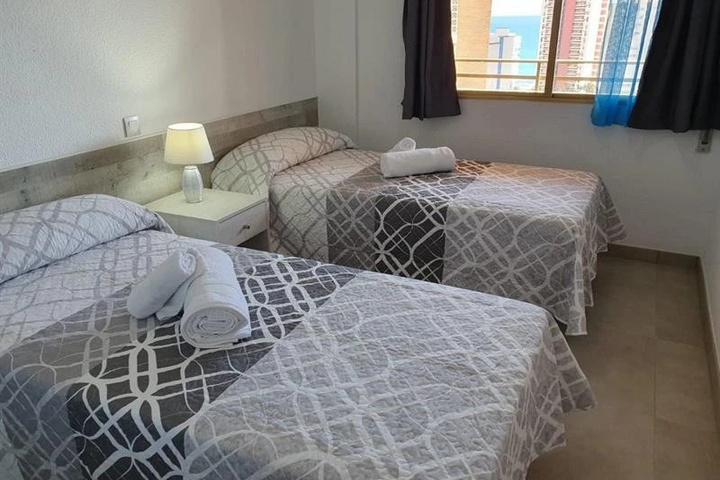 Room 2 of 17