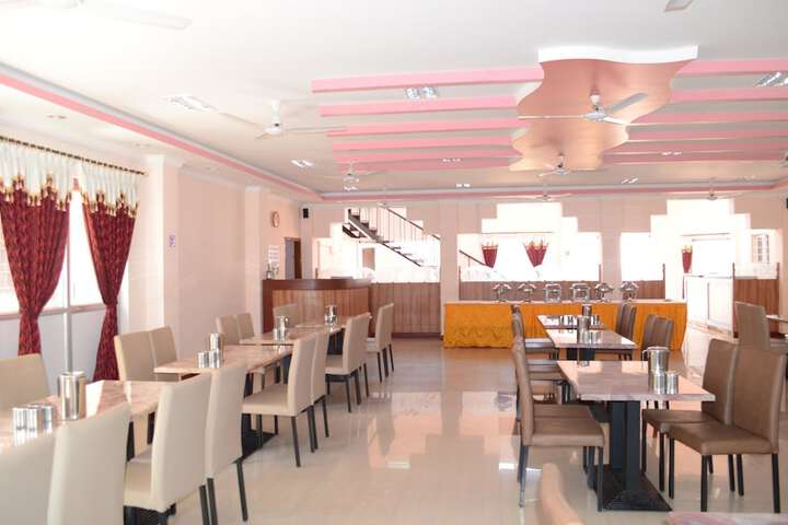 Dining Photos