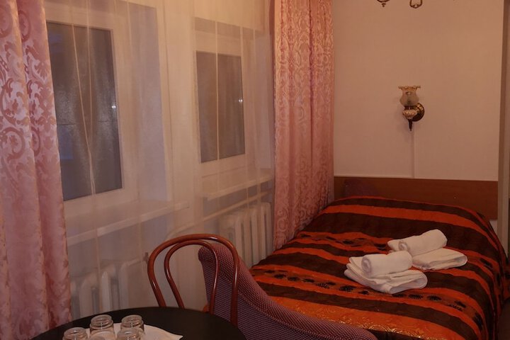 Room 4 of 45