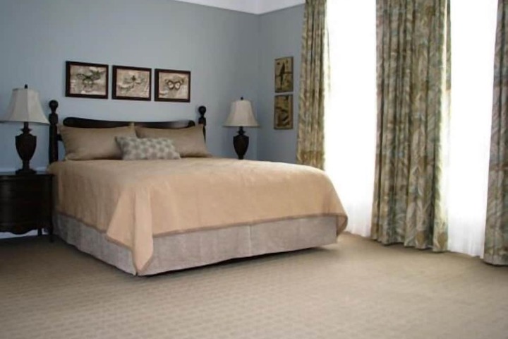 Room 27 of 174