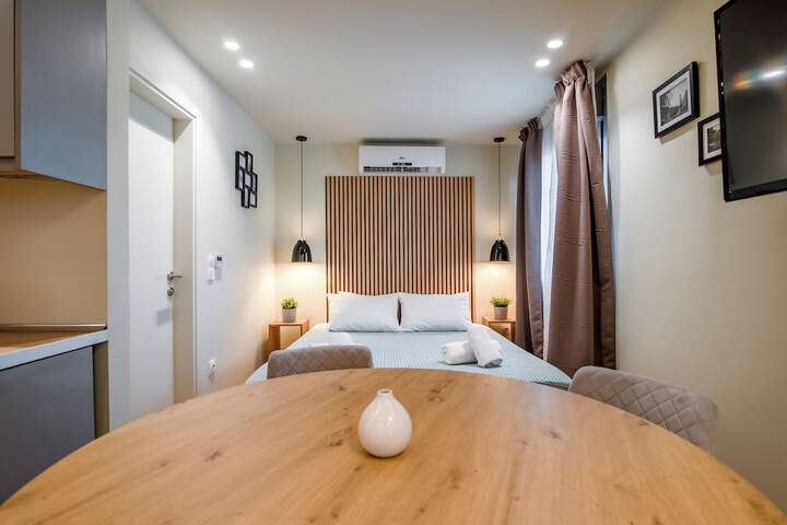 Room 14 of 151