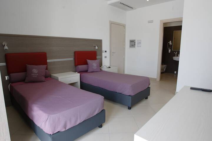 Room 7 of 39