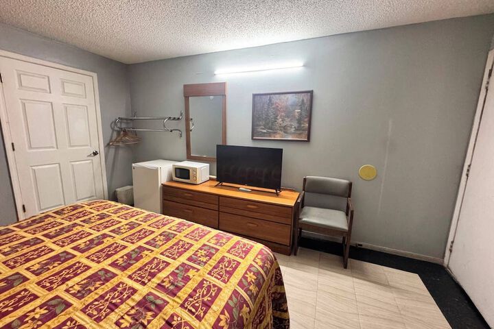 Room 43 of 91