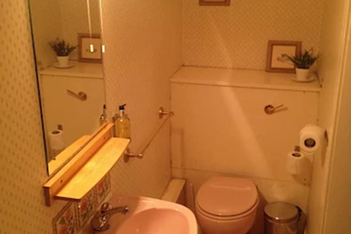 Room 21 of 37