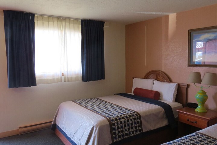Room 9 of 87