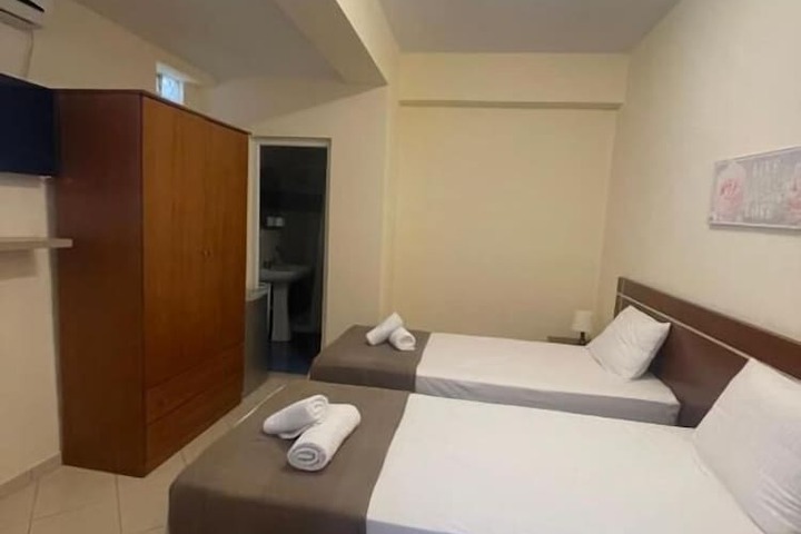 Room 13 of 88