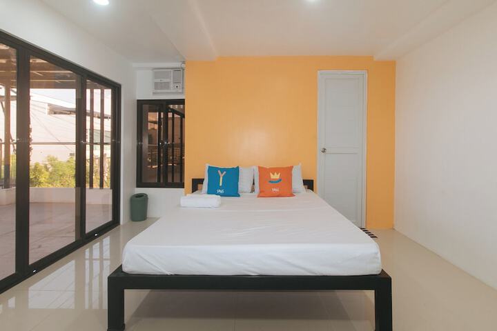 Room 32 of 45