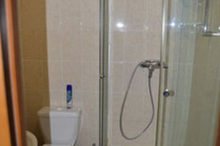 Room 4 of 21