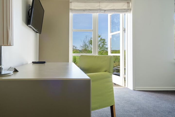 Room 15 of 79