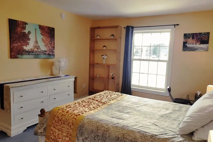 Room 2 of 21