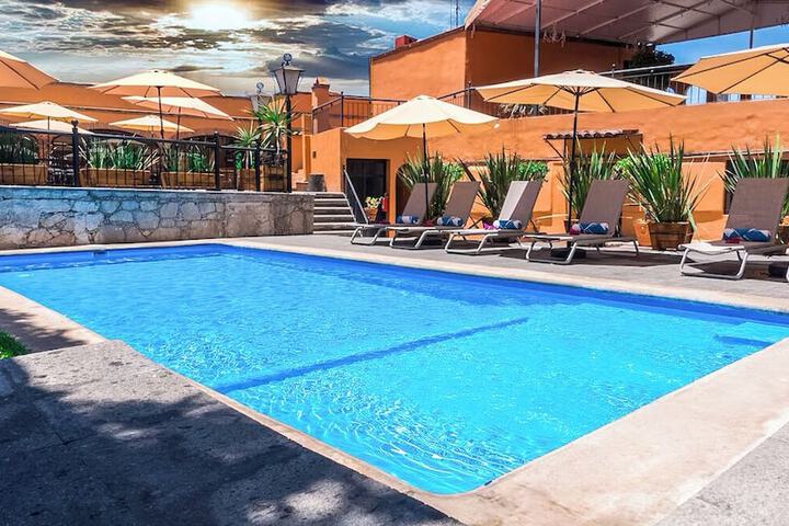 Pool 15 of 43