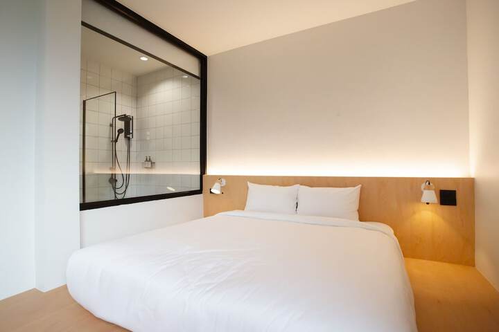 Room 58 of 103