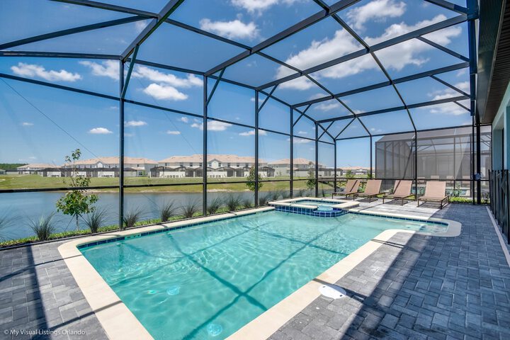 Pool 38 of 49