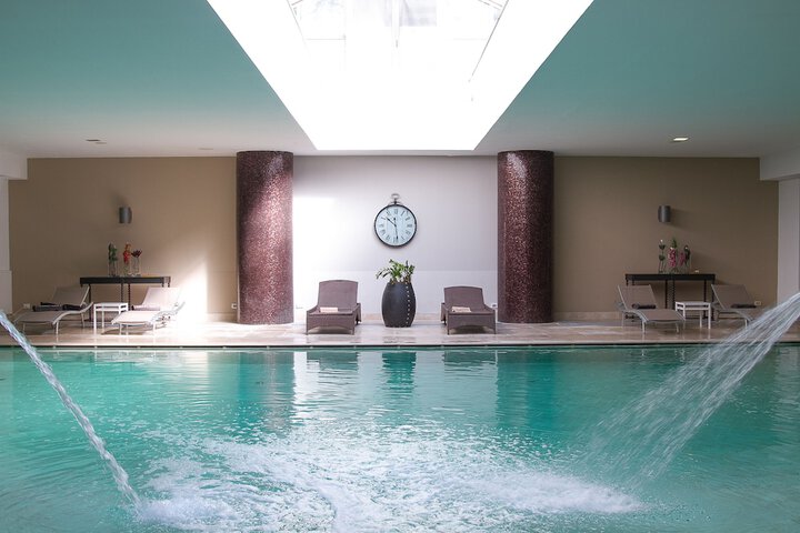 Pool 57 of 86