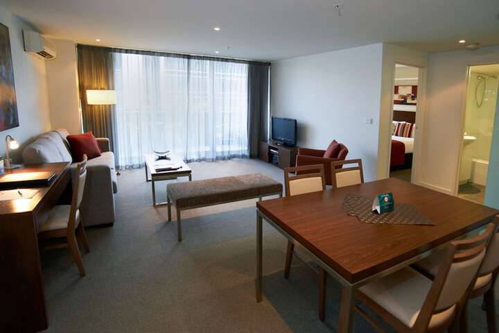 Room 10 of 36