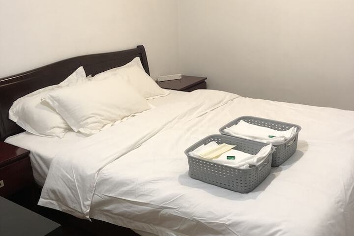 Room 2 of 11